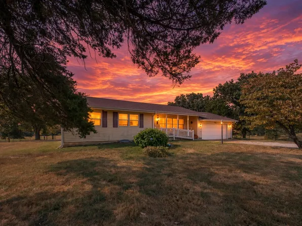 3010 County Road 5640, Willow Springs, MO 65793