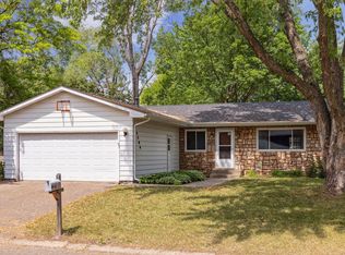 7588 Carillon Plz W, Woodbury, MN 55125