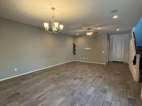 4th image of 4960 Cedarbrook Ln