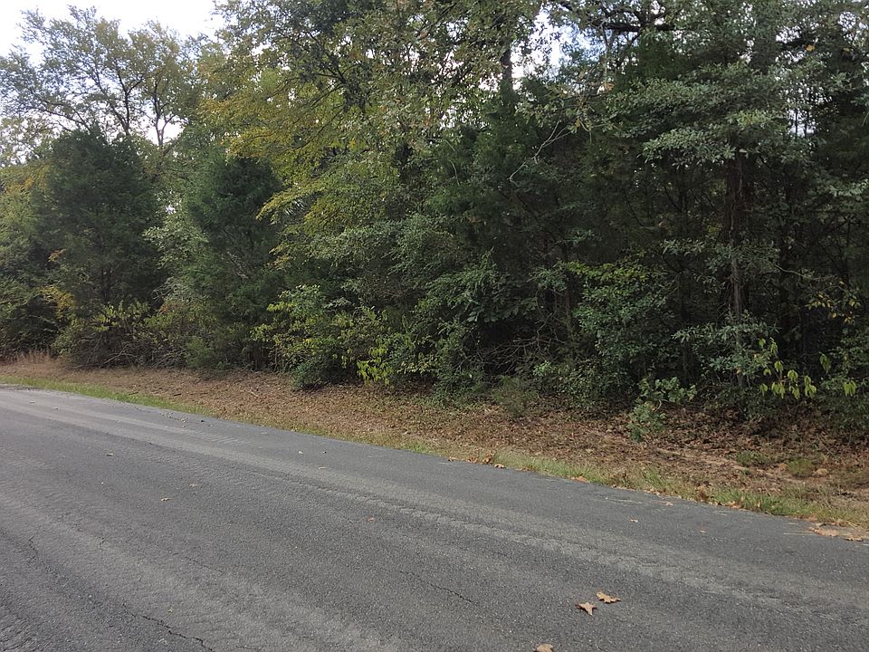 2nd image of 110 Woodside Dr