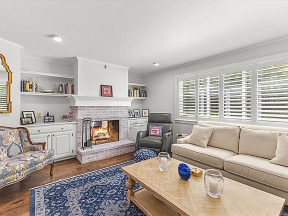 4th image of 30 Southwind Drive