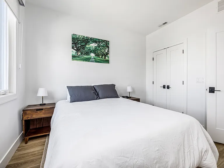 222 E State St #201 — Photo 12