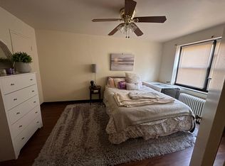 5930 Walnut St #C1, Pittsburgh, PA 15232