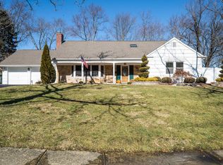 12 Irongate Ln, Aberdeen, NJ 07747