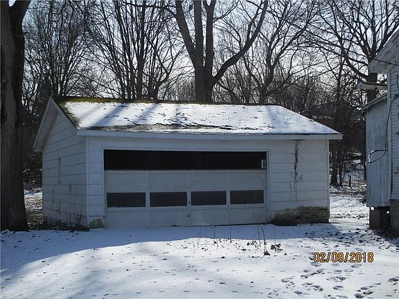2nd image of 513 Garnsey St