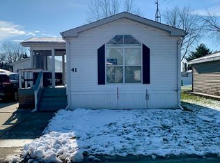 41 Countryside Est, Sandwich, IL 60548