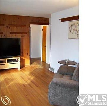 Beautiful Hardwood Floors.JPG