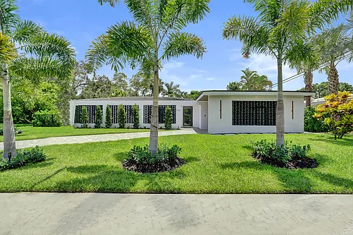 840 SW 3rd St Photo 1