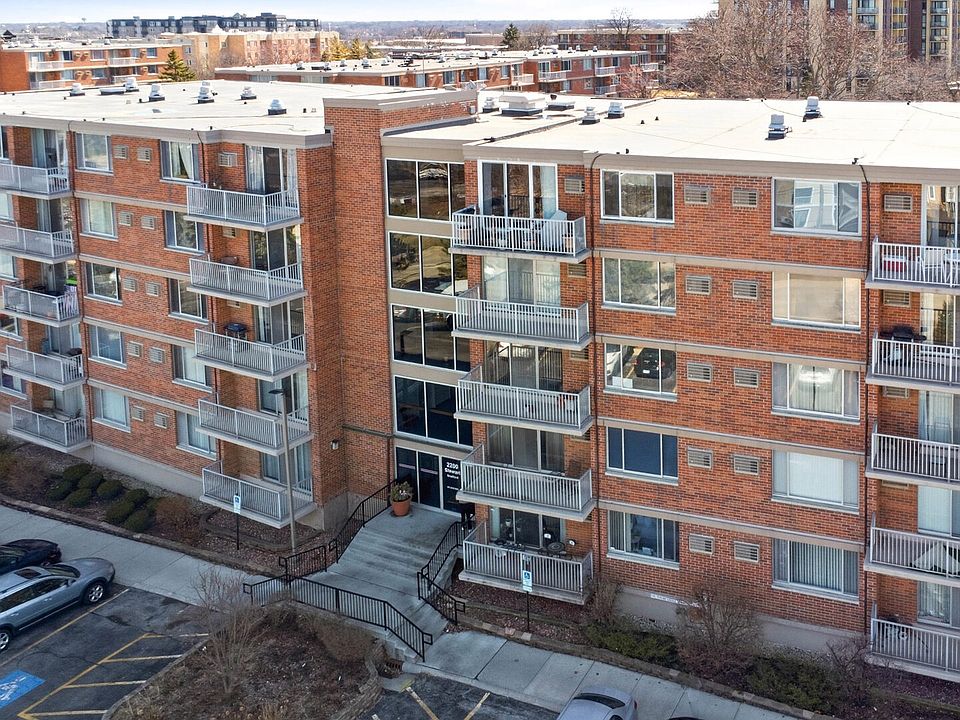 1st image of 2200 S Stewart Ave APT 3J