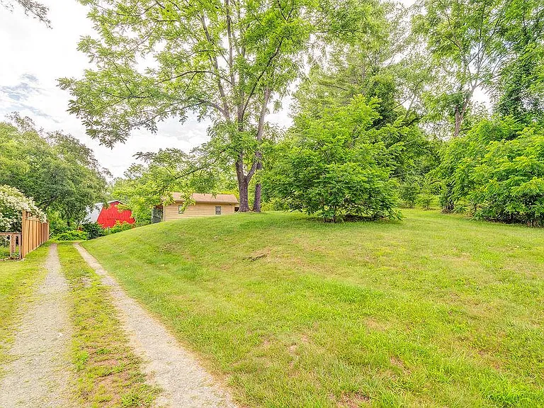 162 Upper Brush Creek Rd — Photo 17