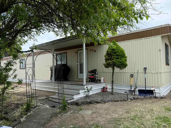 309 NW Park West Dr, Pullman, WA 99163