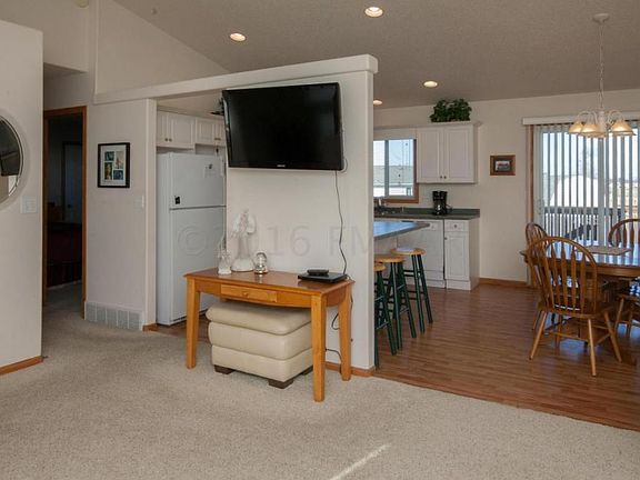 5th image of 1536 8th St E