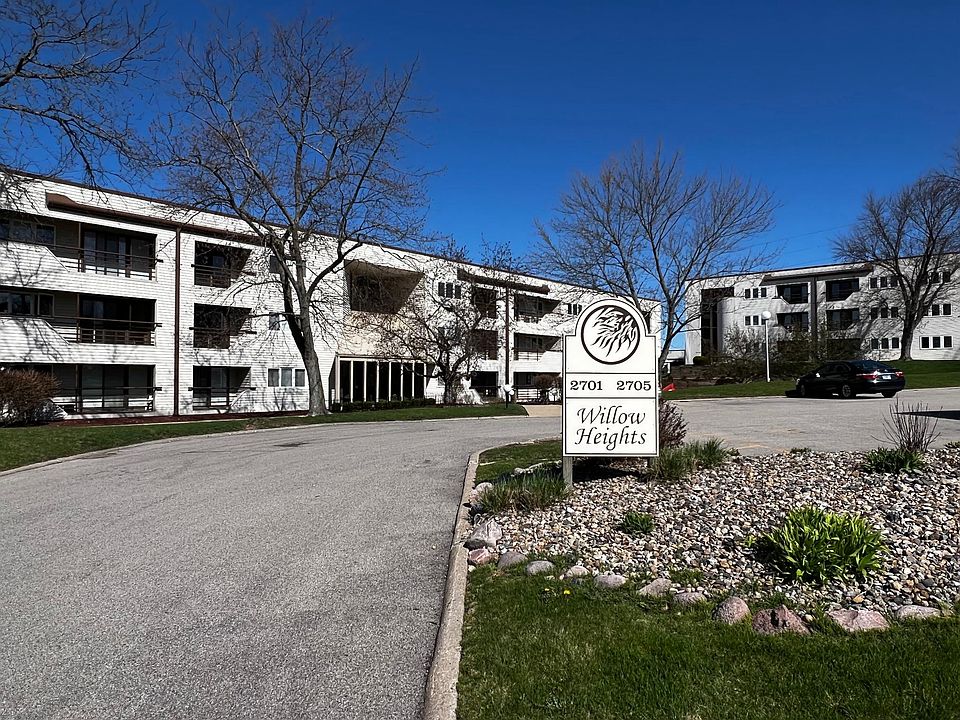 1st image of 2701 W Willowlake Dr APT 72