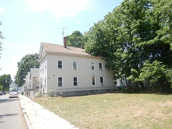 Building Photo 3