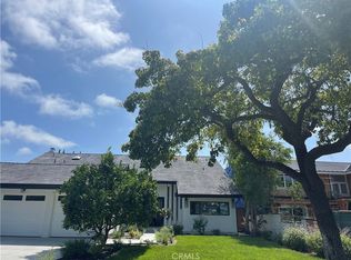 1785 Hummingbird Dr, Costa Mesa, CA 92626