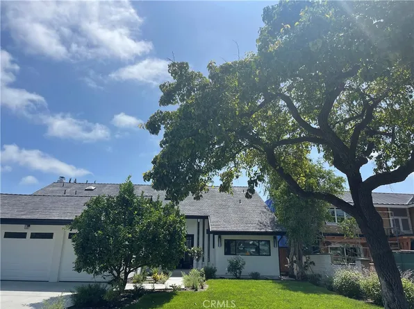 1785 Hummingbird Dr, Costa Mesa, CA 92626