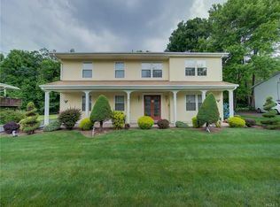 7 Fletcher Ct, Spring Valley, NY 10977