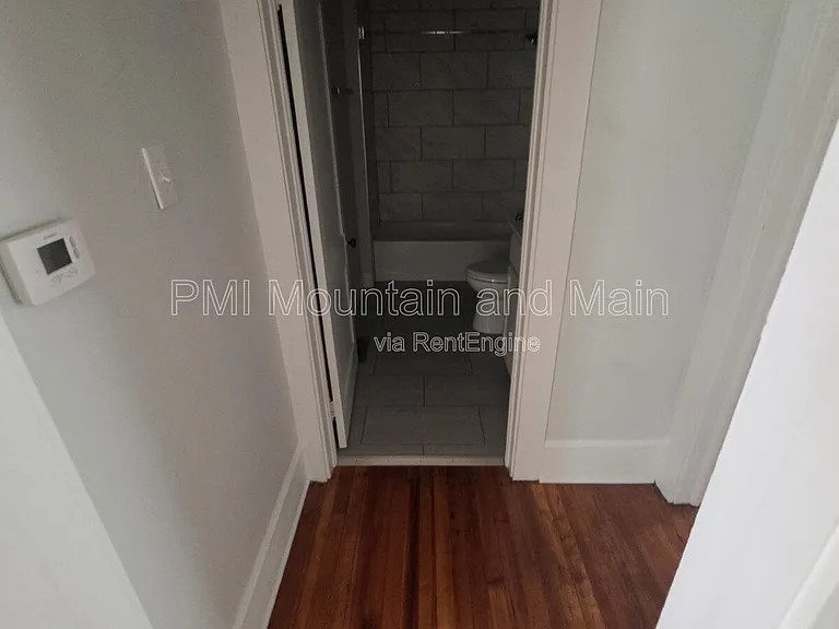 161 Logan Ave — Photo 35