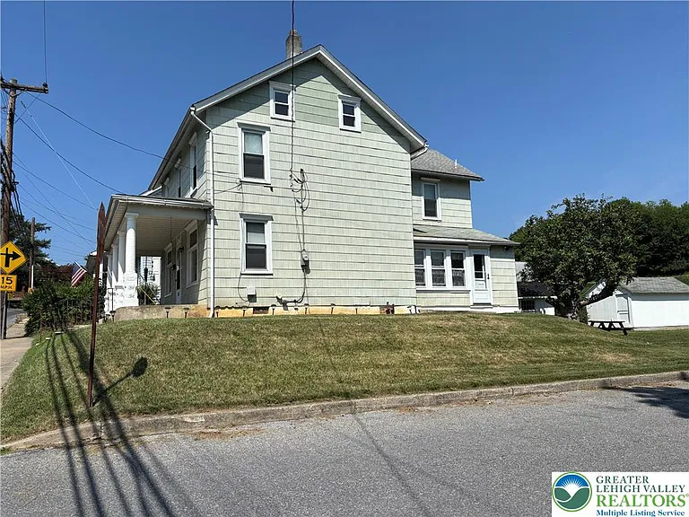 4414 Main St — Photo 2
