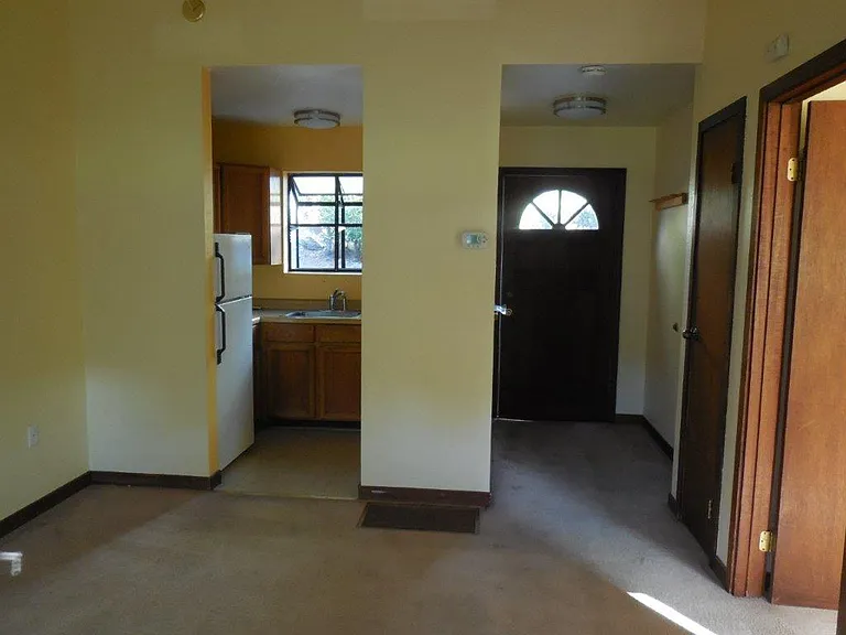 2124 5th Ave #B — Photo 6