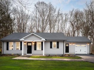 174 Skunk Hill Rd, Hope Valley, RI 02832