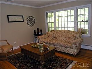 1st image of 18 Cottage Pl