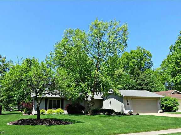 3rd image of 22568 Creek Bend Ct
