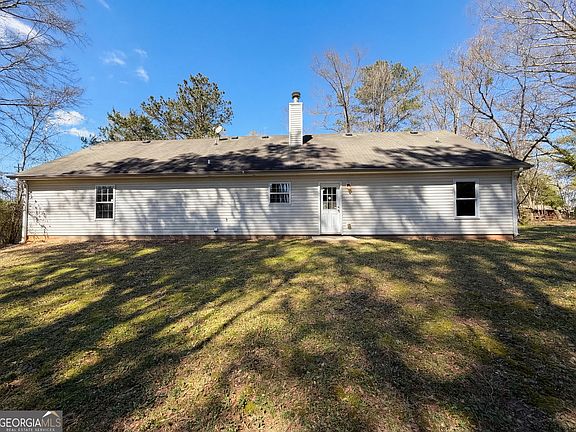 5th image of 868 Scott Rd