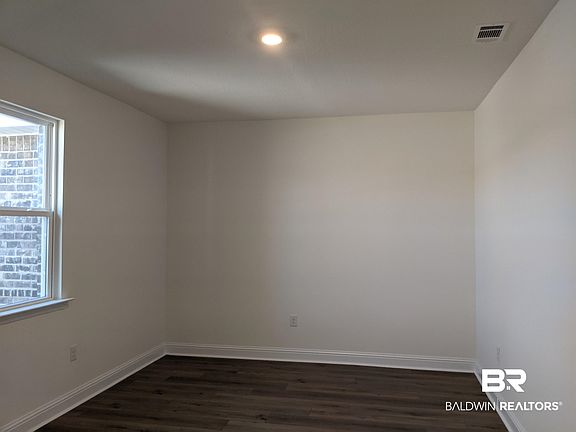 5th image of 1717 Franchir Ave