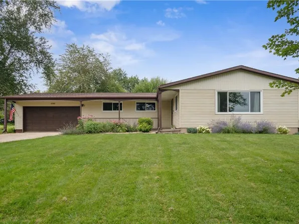 1190 Perry Drive, Platteville, WI 53818