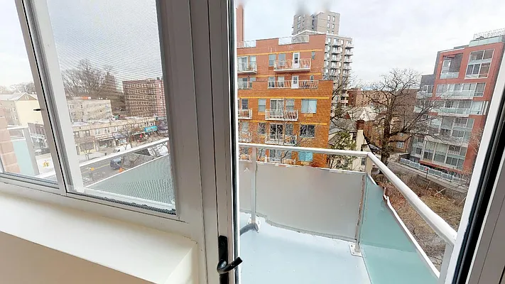 Rented by Metro Garden Realty NYC | media 30