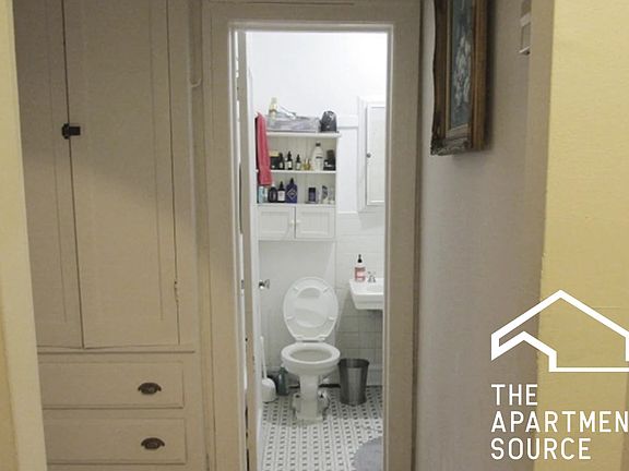 5th image of 2147 N Fremont St APT 2N