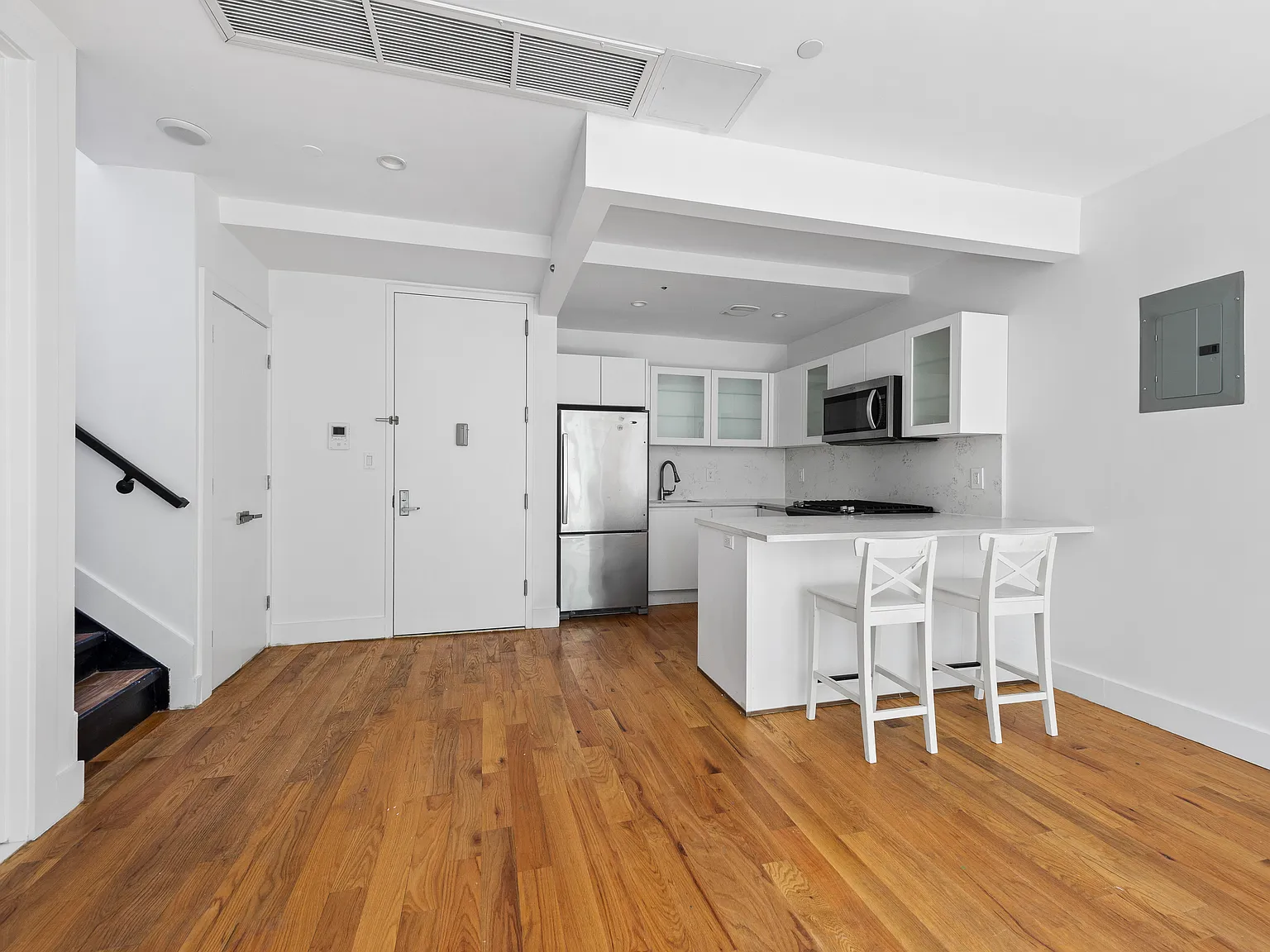 18A Bleecker Street — Photo 3