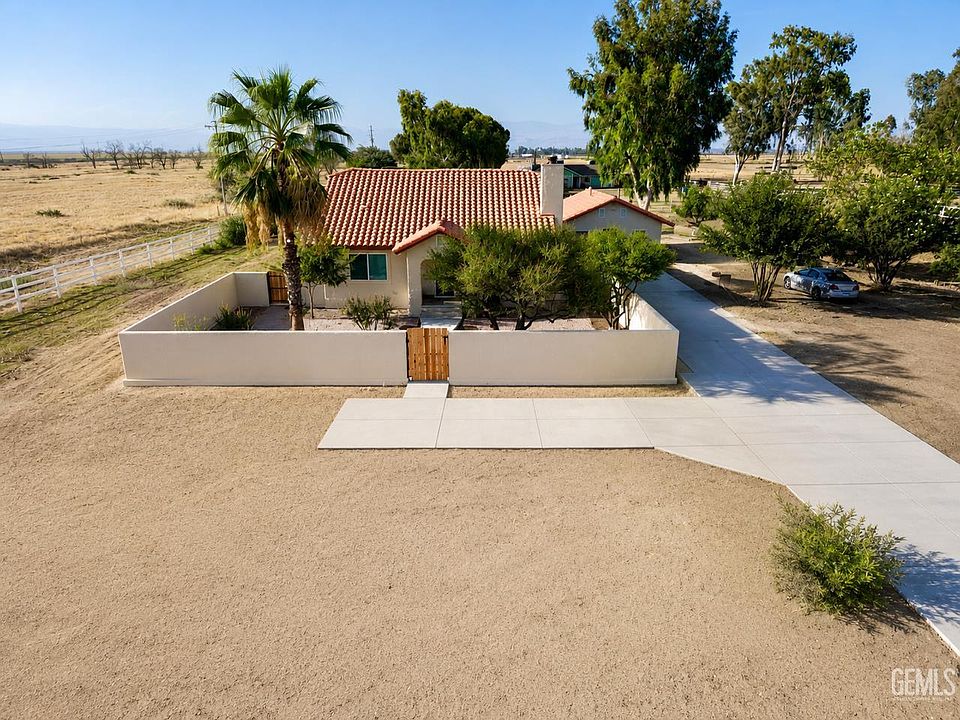 2159 Di Giorgio Rd, Bakersfield, CA 93307 | MLS #202609171 | Zillow