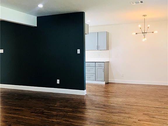 3rd image of 3924 Kimballdale Dr