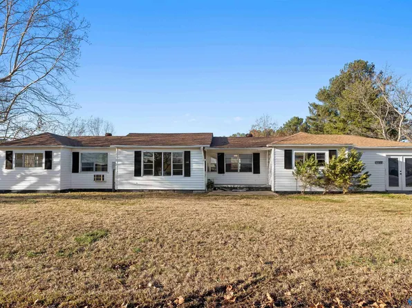 1189 Cave Spring Rd, Owens Cross Roads, AL 35763