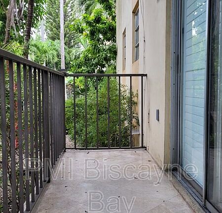 5th image of 821 Euclid Ave APT 101