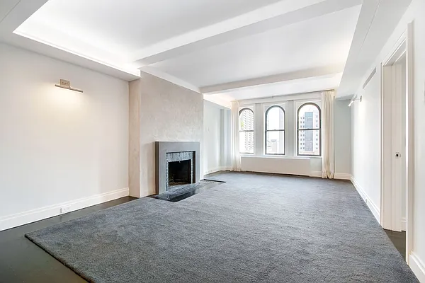 Sold by Compass | media 17