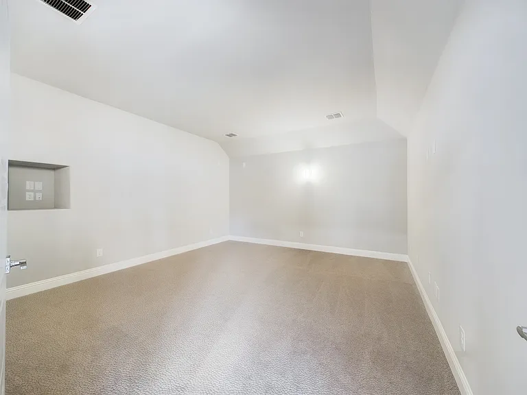11192 Hocking Hills Dr — Photo 34