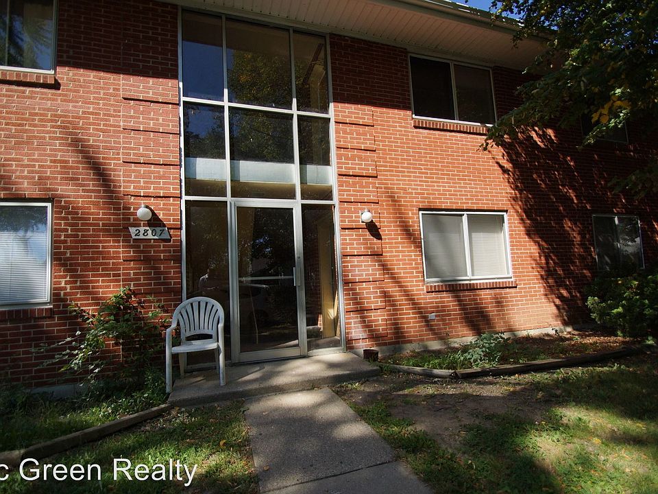 1st image of 2807 Lansing Dr APT 4