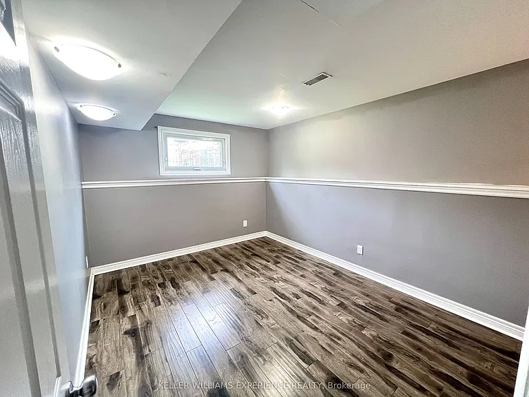 16 Herrell Ave #LOWER — Photo 8