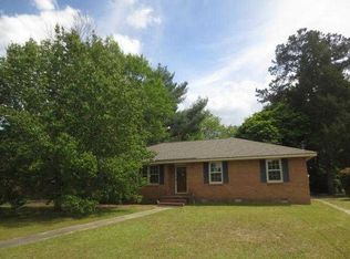 112 Lesesne Dr, Sumter, SC 29150