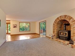 20025 SE 127th St, Issaquah, WA 98027