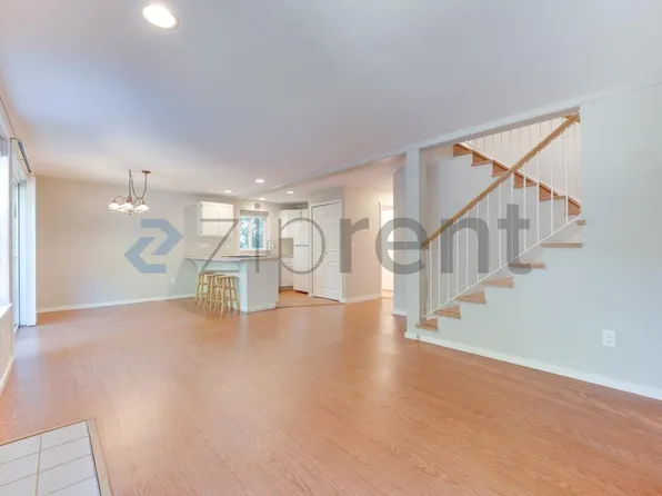 6409 87th St NW #Gig, Gig Harbor, WA 98332