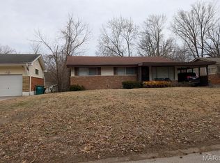 9742 Wendell Dr, Saint Louis, MO 63136