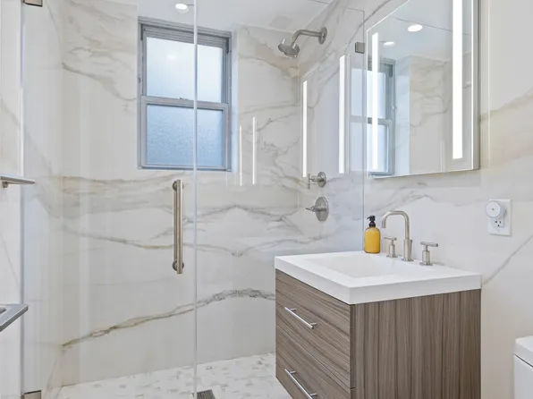 27 West 19th Street image 16 of 17