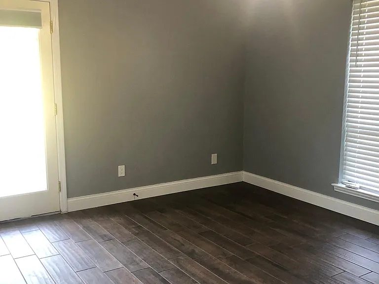 121 Walnut Ct — Photo 10