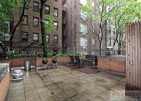 Rented by Warburg | media 28