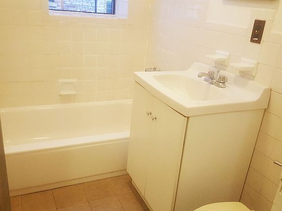 5th image of 284 Eastern Pkwy APT 2L