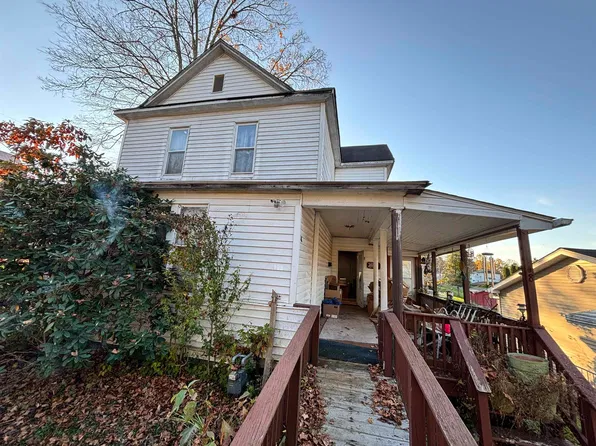 48 S Custer St, Belington, WV 26250